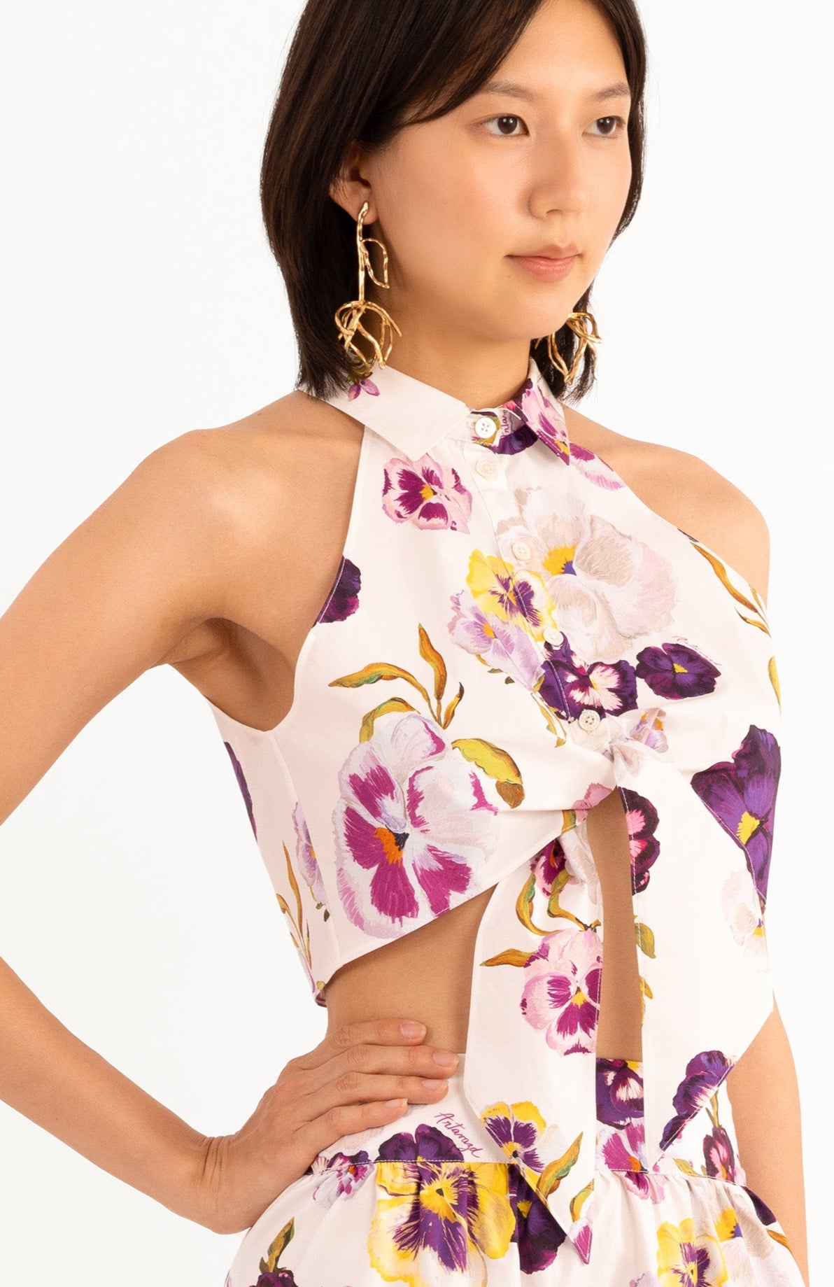 Pansy Cotton Poplin 
Tied Shirt